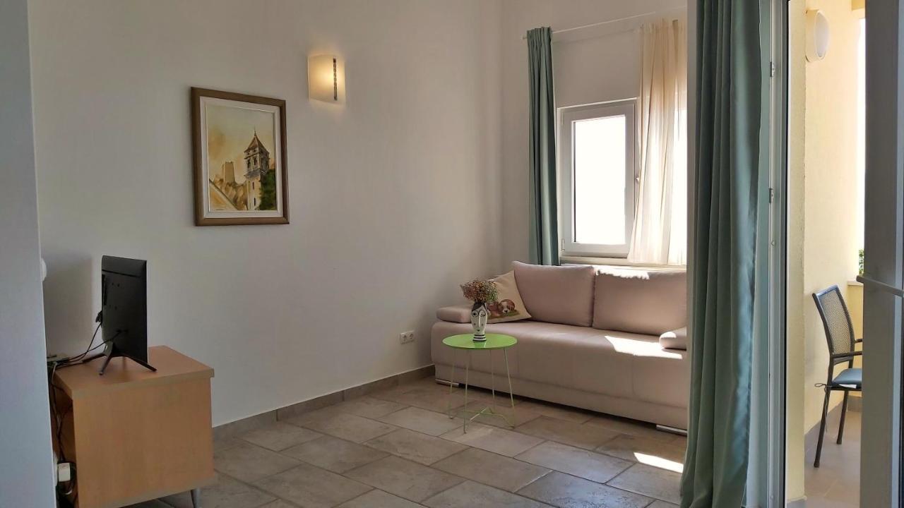 Apartments Borak أوميس المظهر الخارجي الصورة