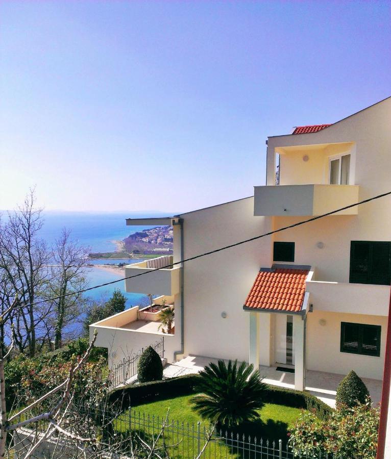 Apartments Borak أوميس المظهر الخارجي الصورة
